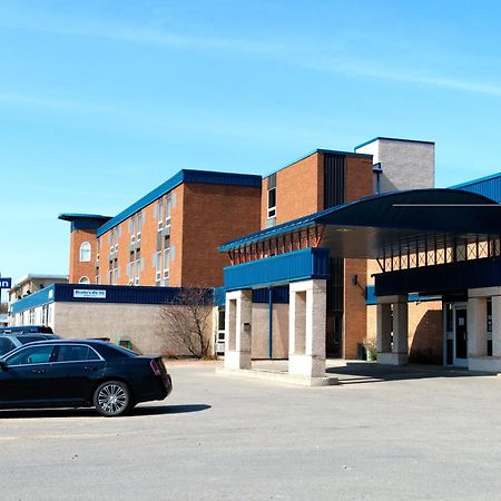 Days Inn By Wyndham Estevan Exteriér fotografie